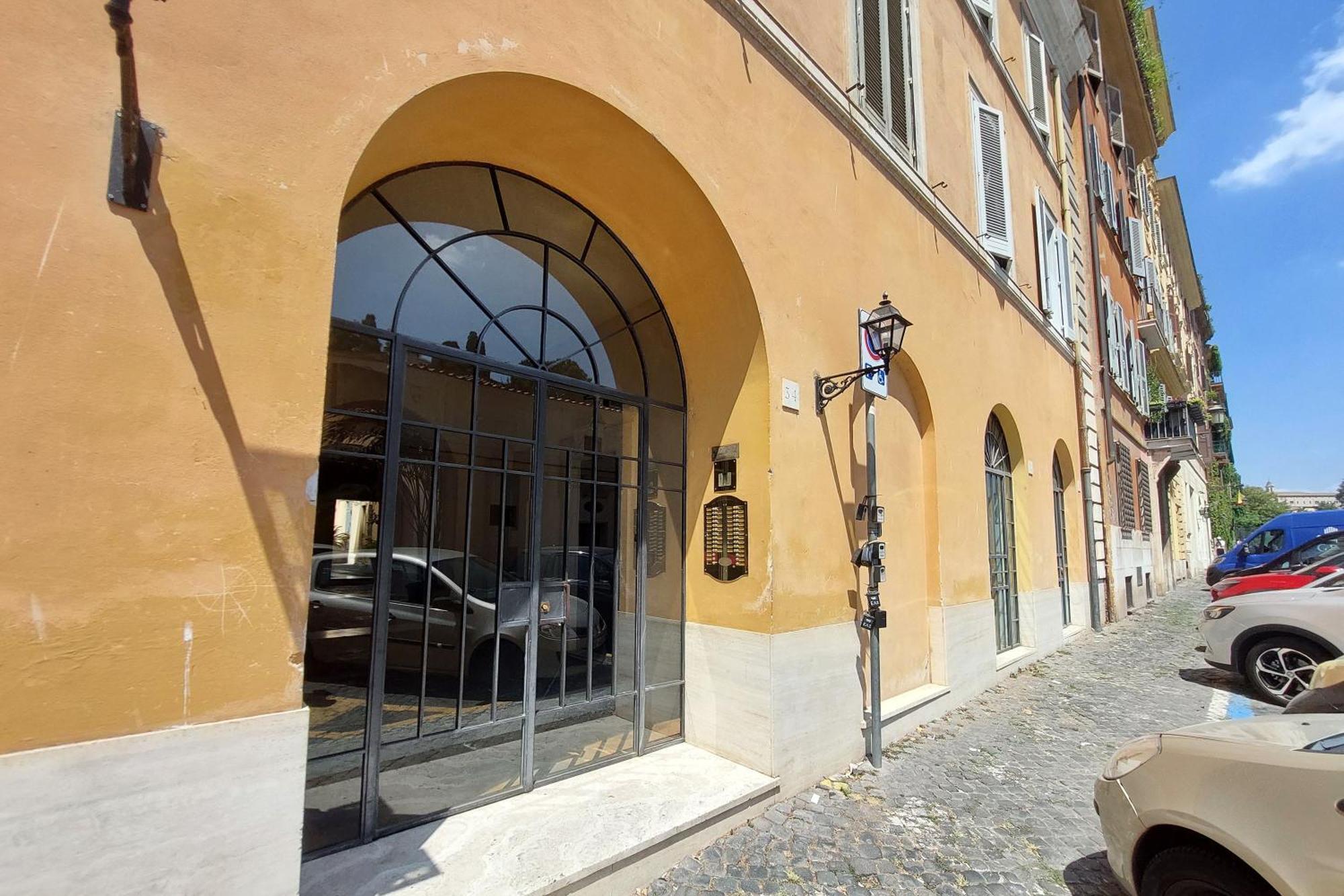 Mm Luxury * Rome